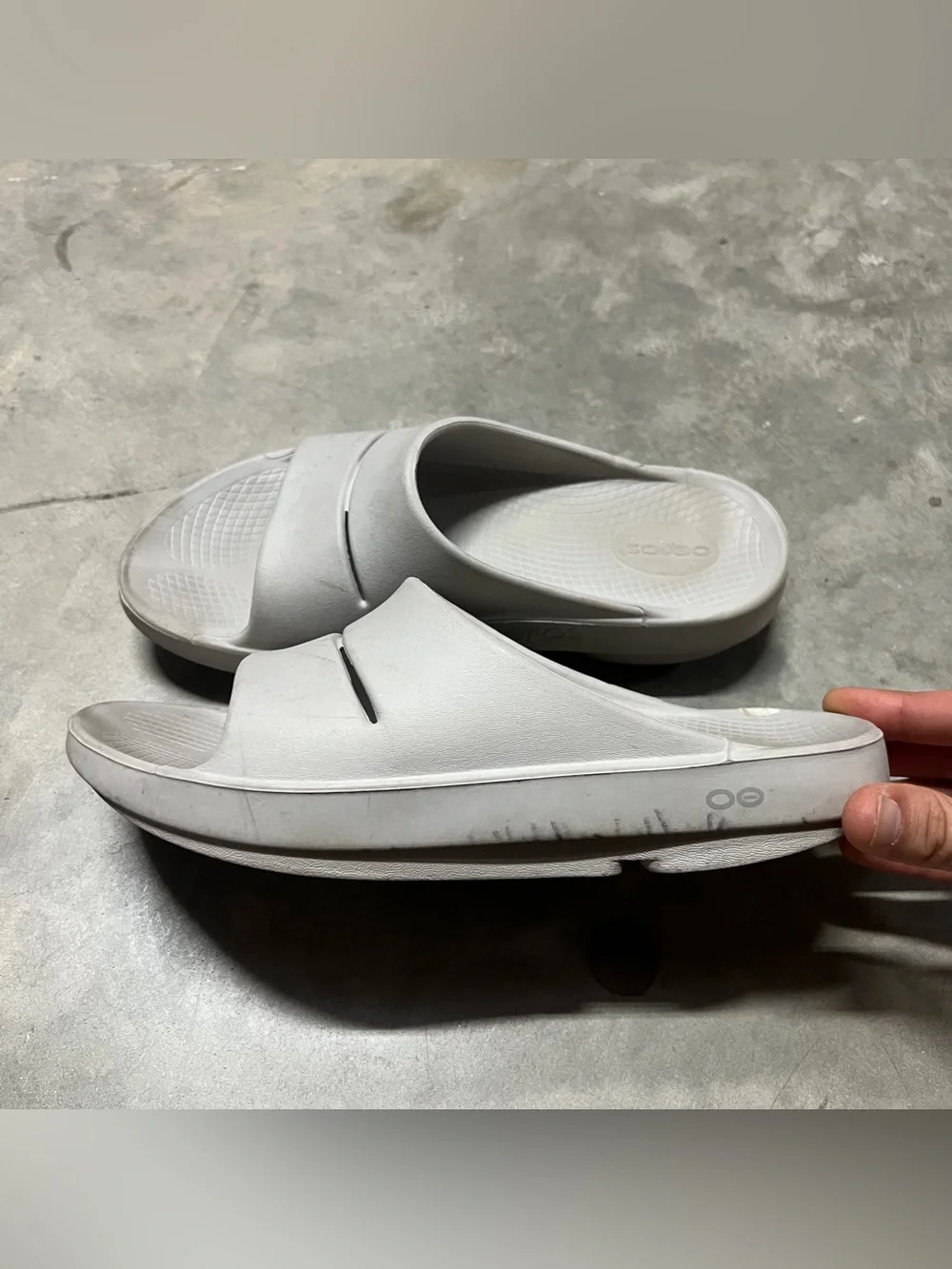 OOFOS OOahh Slide Sandal Gray Recovery Comfort Shoes Men 9 Women's 11
